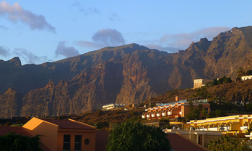 Los Gigantes puerto-de-santiago