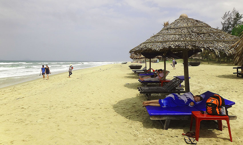 beach Hoian